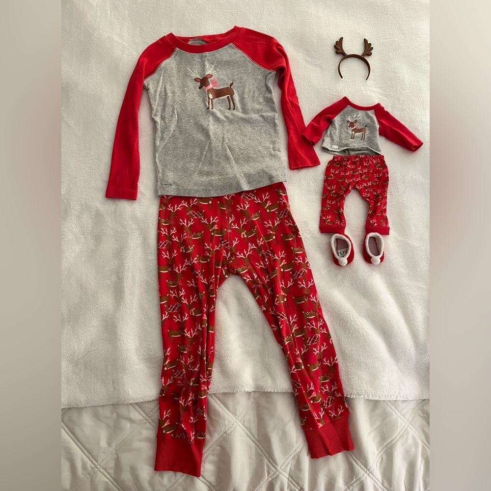 American Girl Christmas pajamas size 7 + matching pajamas & accessories for doll